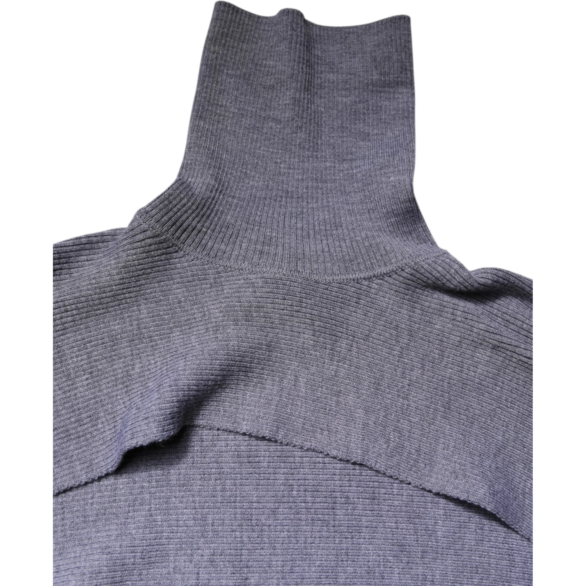 Gray Wool Knit Turtleneck Cropped Top Sweater