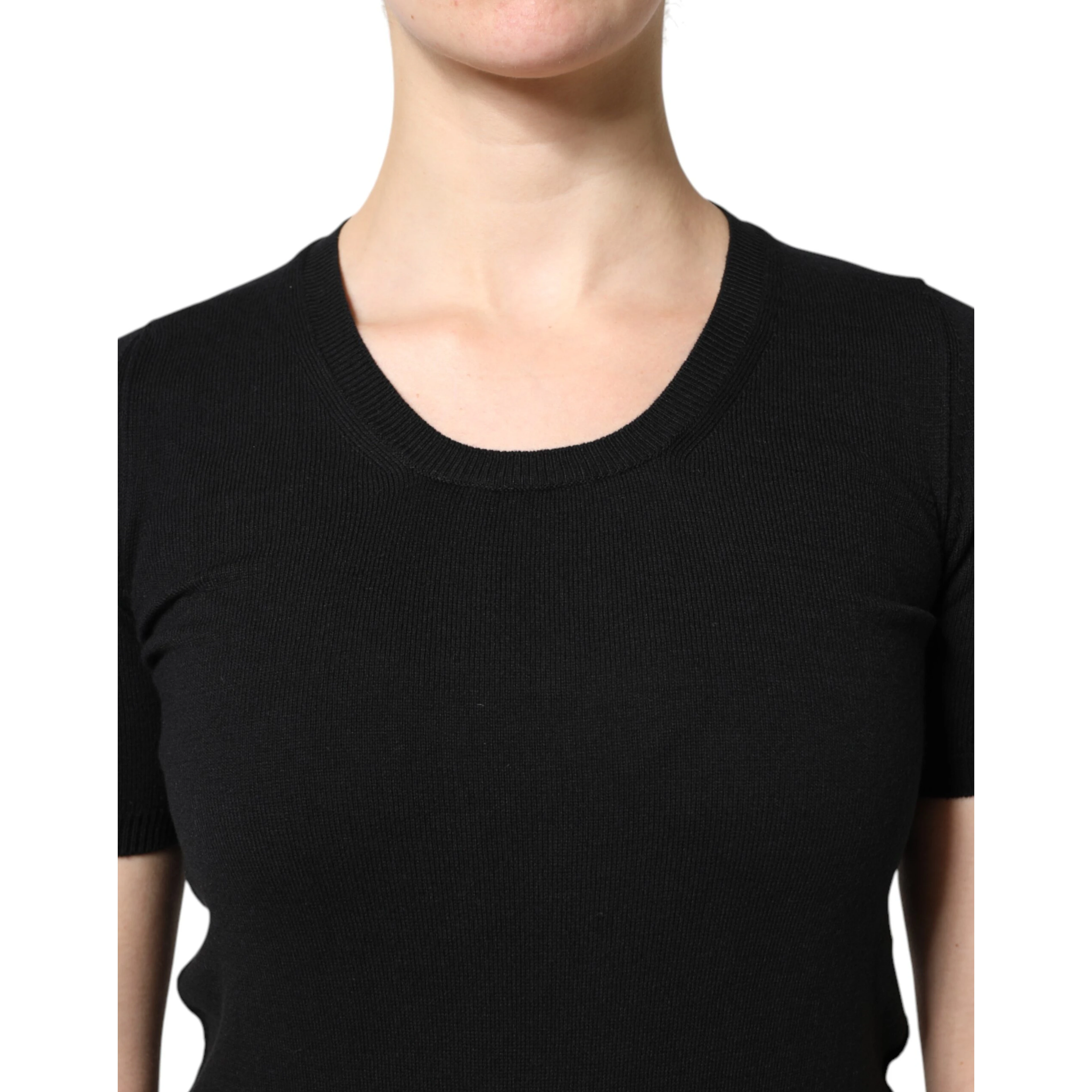 Black Cotton Round Neck Short Sleeve T-shirt