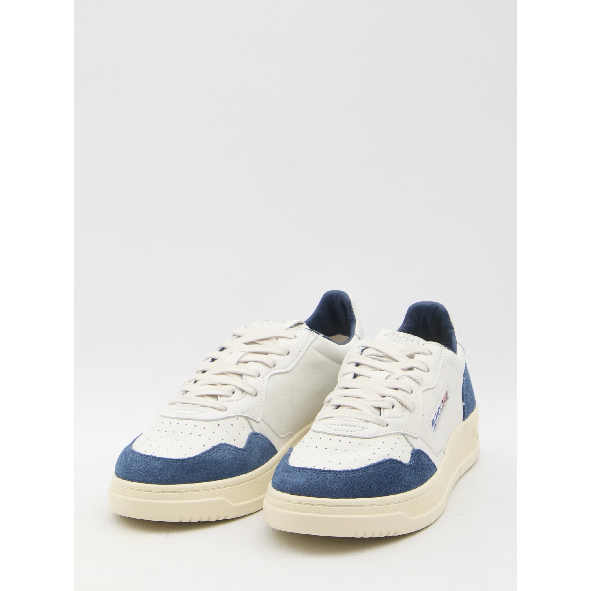 Medalist Low sneakers