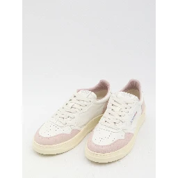 Medalist Low Sneakers In Suede And Leather In White