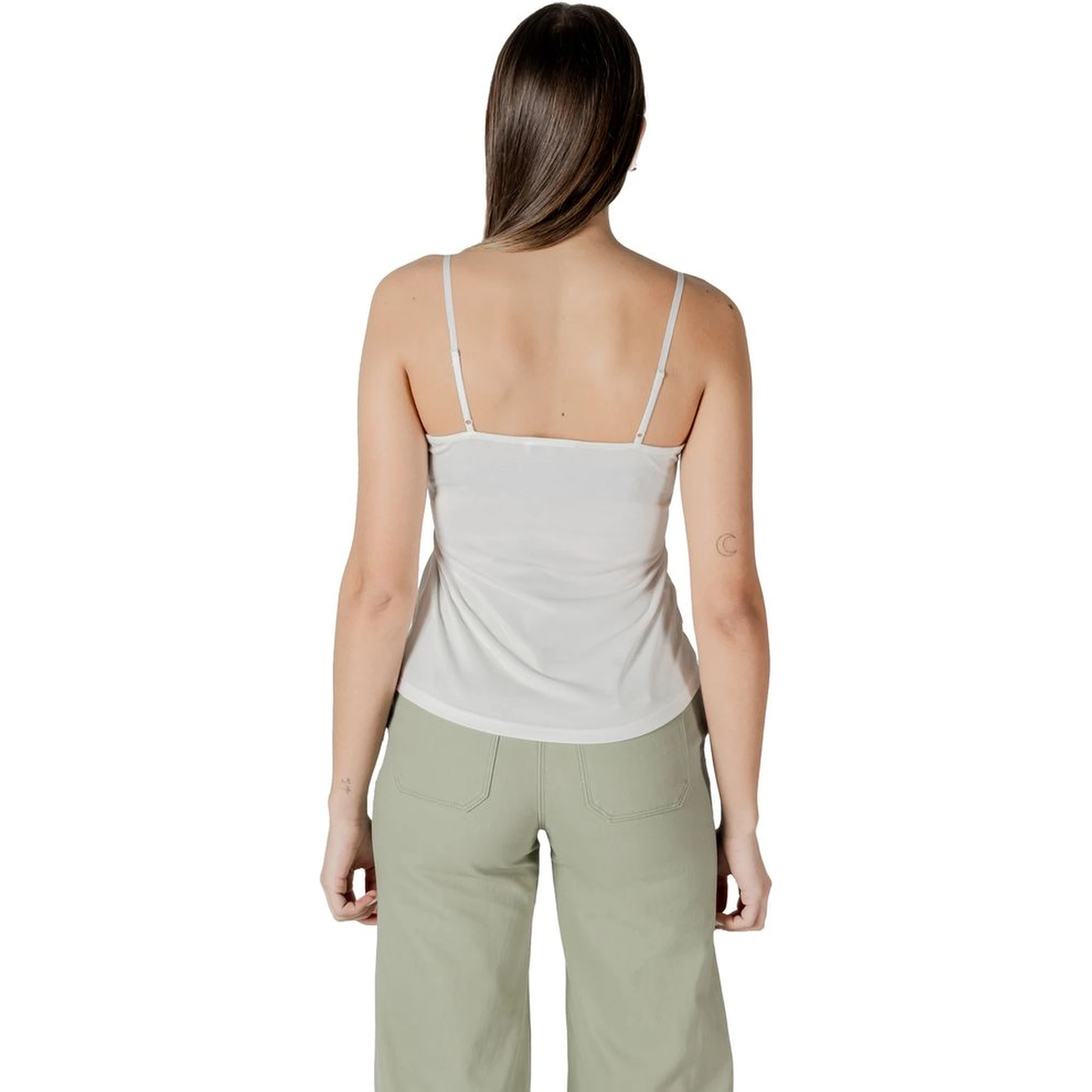 قميص داخلي أبيض من قماش المودال