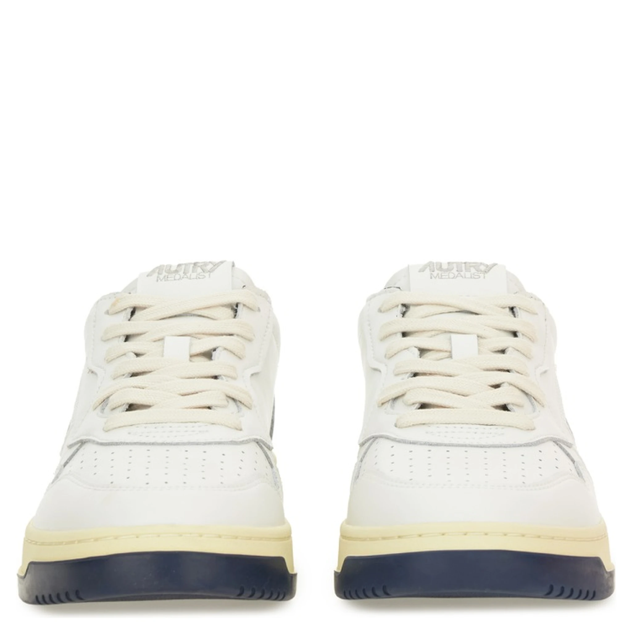 "MEDALIST" LOW SNEAKER