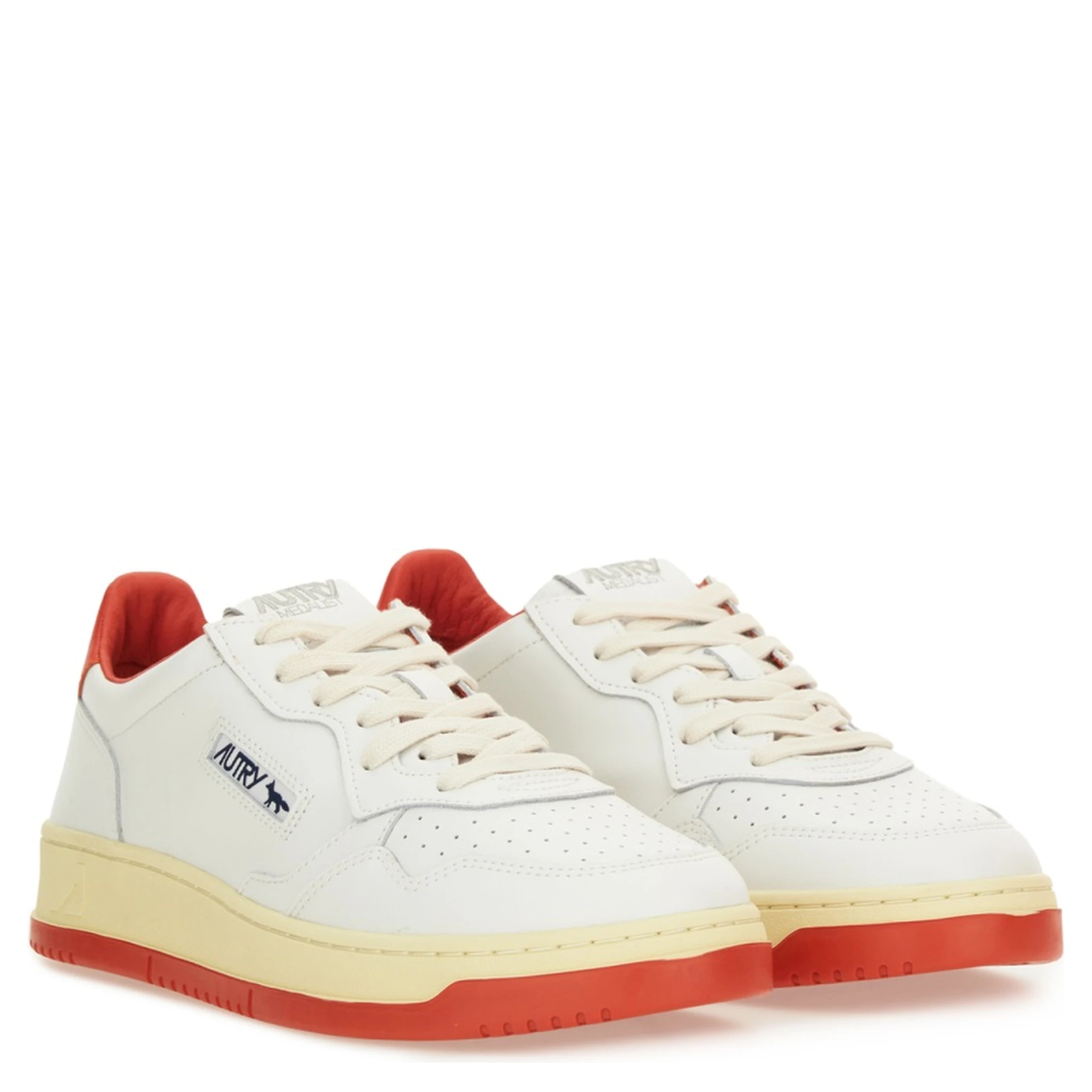 "MEDALIST LOW" SNEAKER