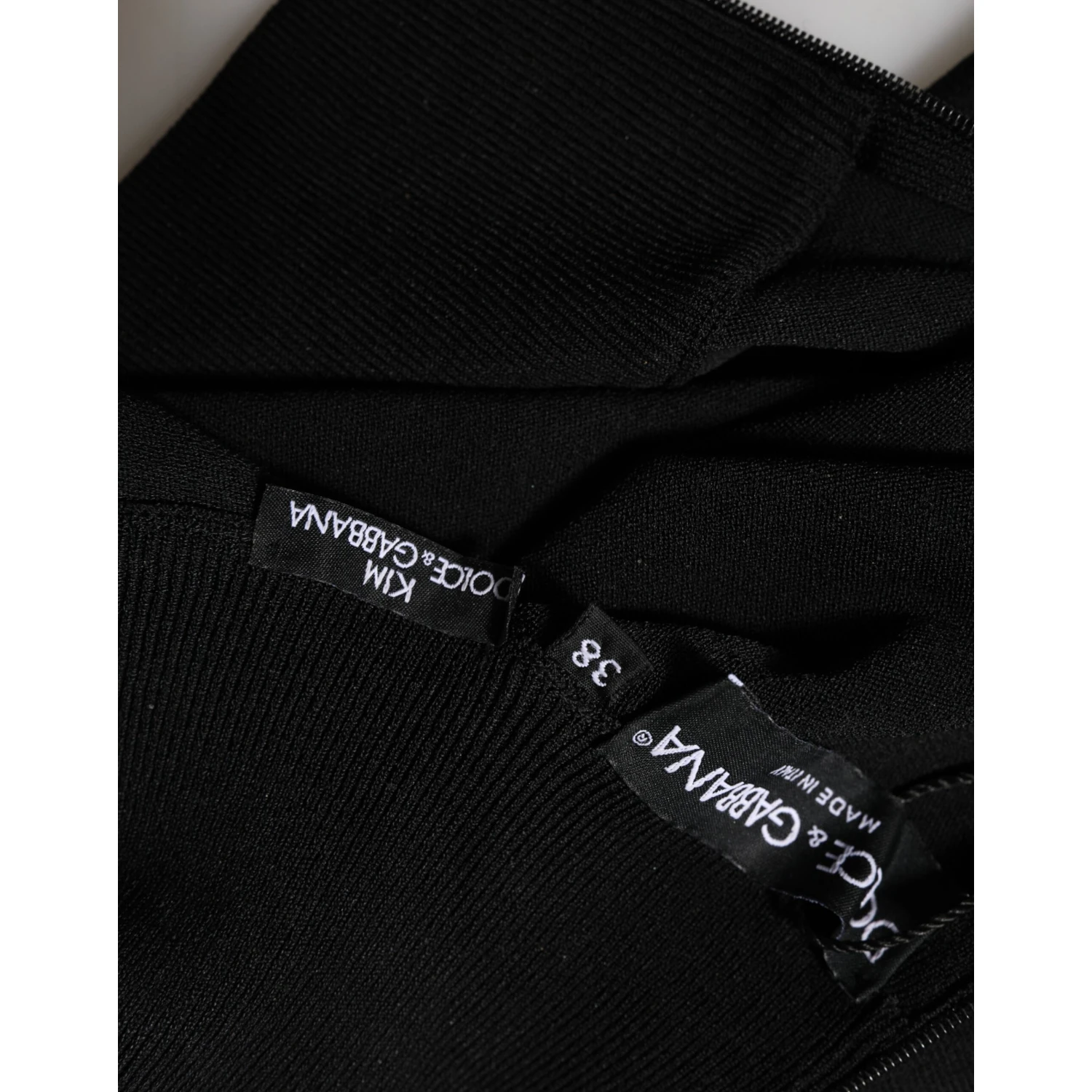 Black Viscose Turtle Neck Crop Pullover Top
