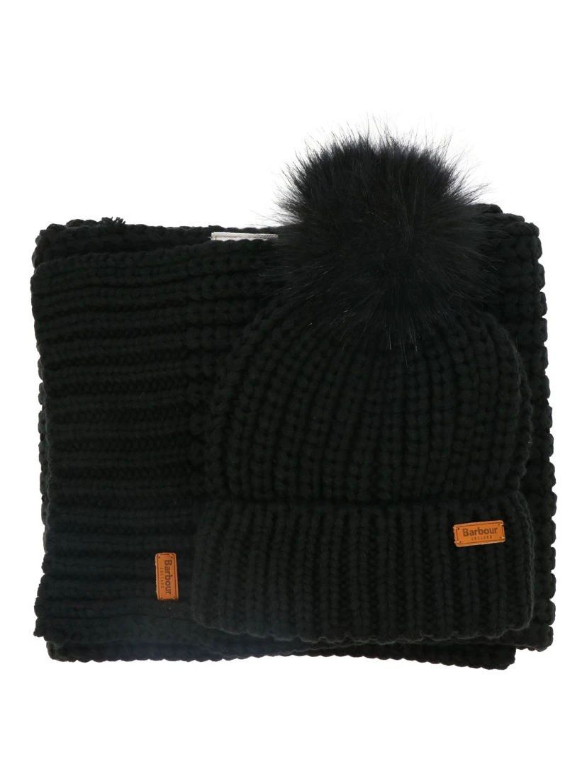 "Saltburn" beanie and scarf set