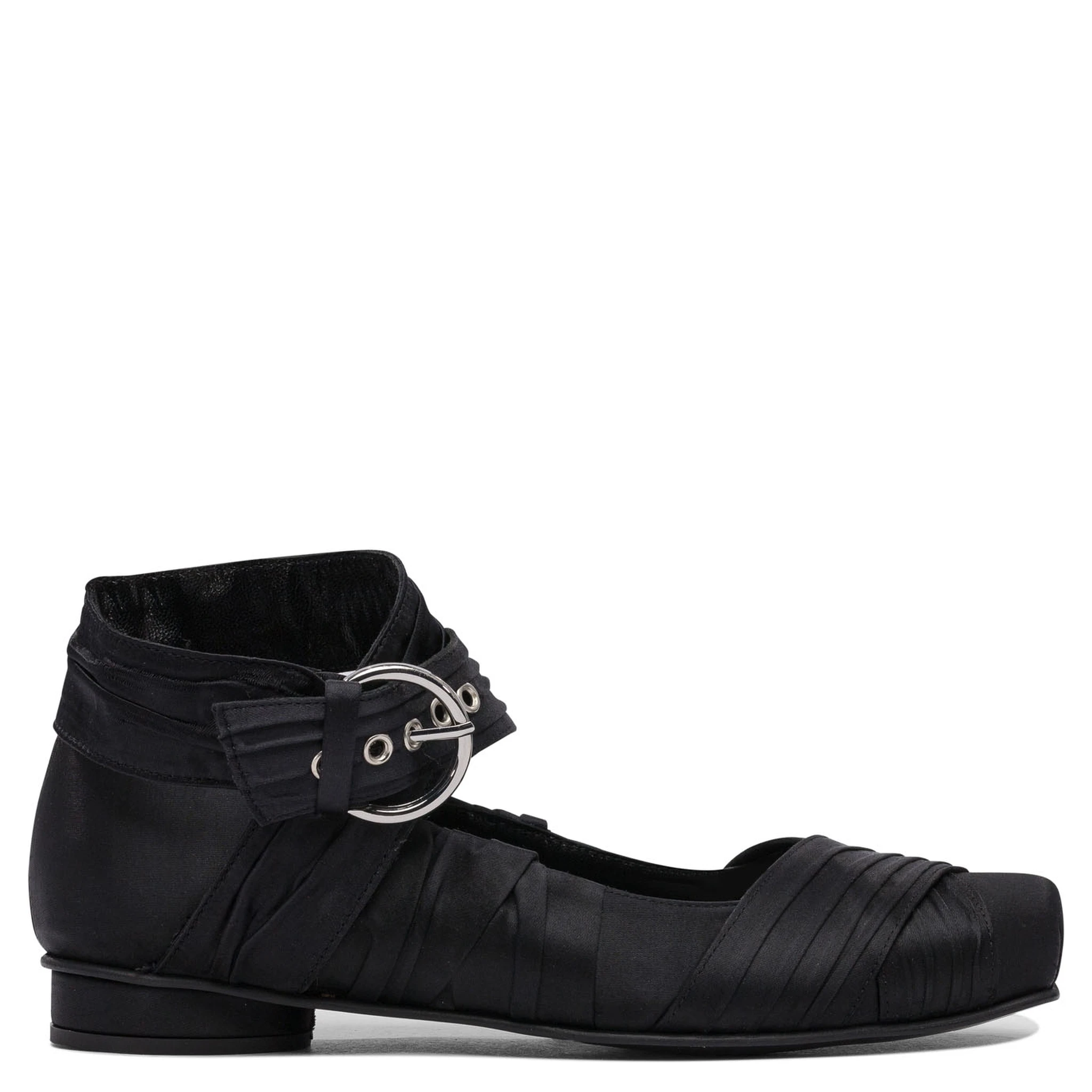 "Volant" ballets shoes