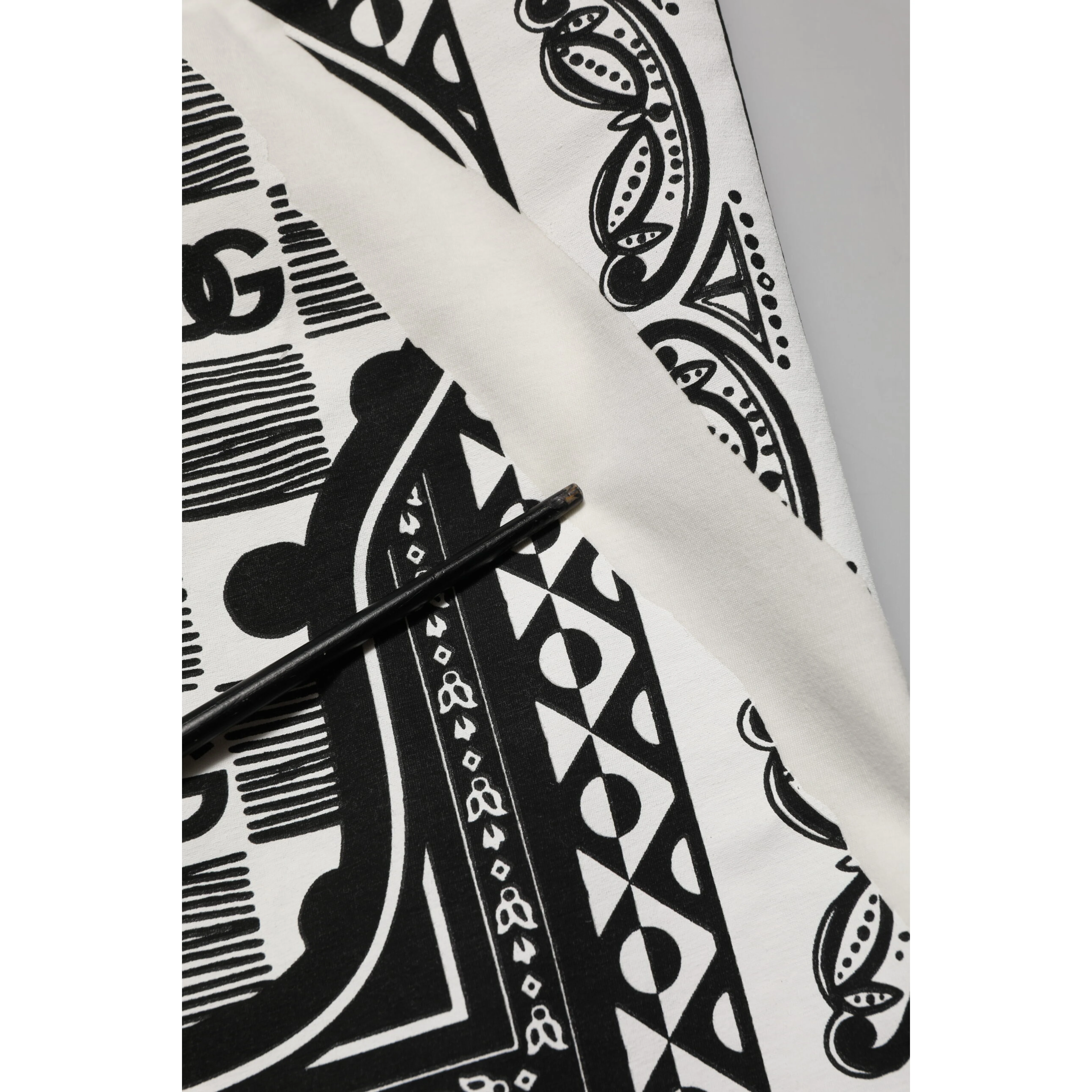 White Cotton Logo Bandana Print Men T-shirt