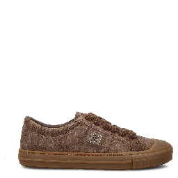 أحذية رياضية بشعار دومينو