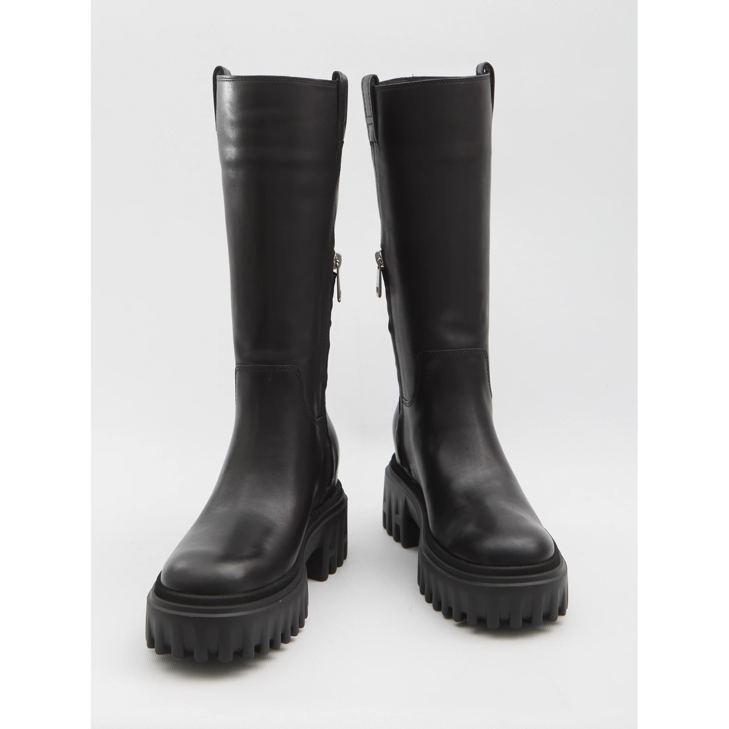 H700 boots