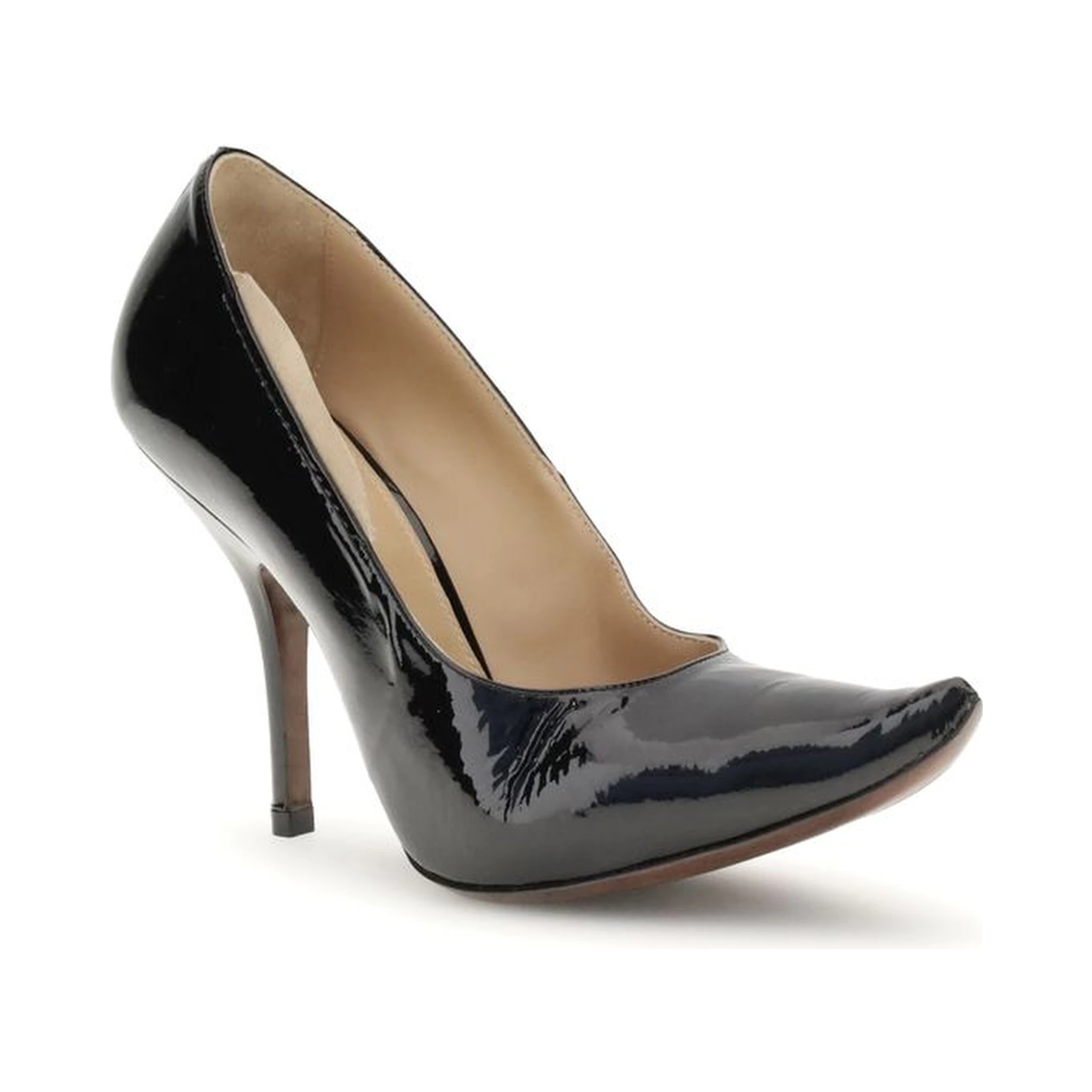 حذاء بكعب عالٍ من جلد العجل الأسود من بوس توروس