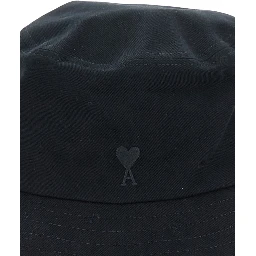 Black Hat with Logo on the Front in Cotton Man
