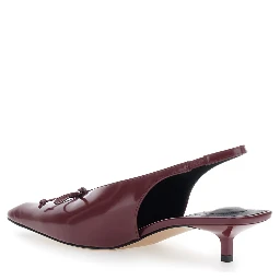 Bordeaux Pumps with Pointed Toe Design in Leather Woman