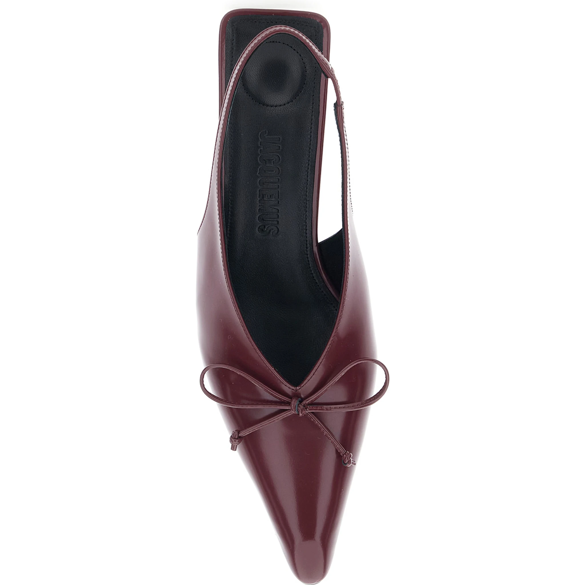 Bordeaux Pumps with Pointed Toe Design in Leather Woman