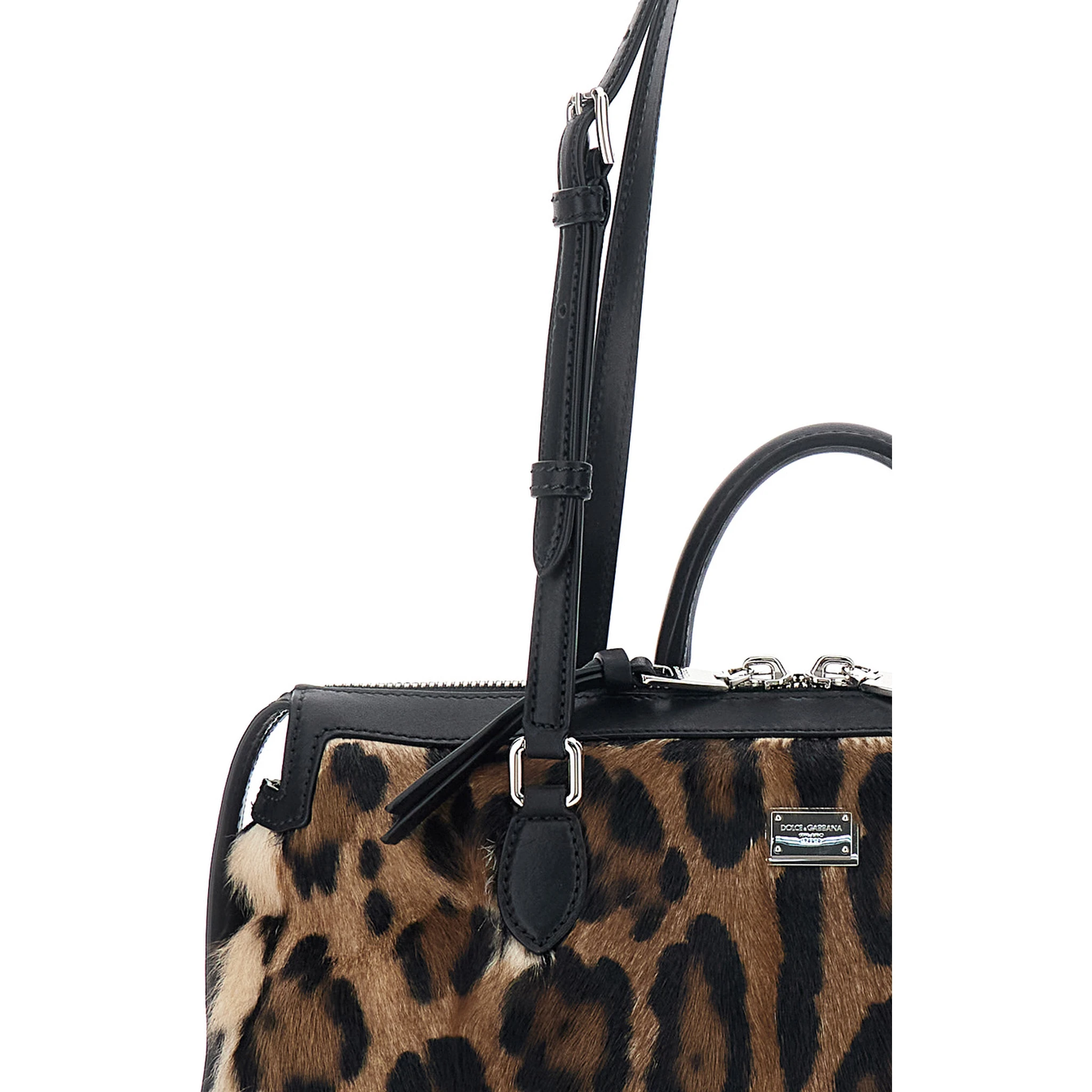 حقيبة يد فيتوريا بنية اللون مزينة بشعار العلامة التجارية في الأمام ونقشة جلد النمر بالكامل، مصنوعة من الجلد، للنساء