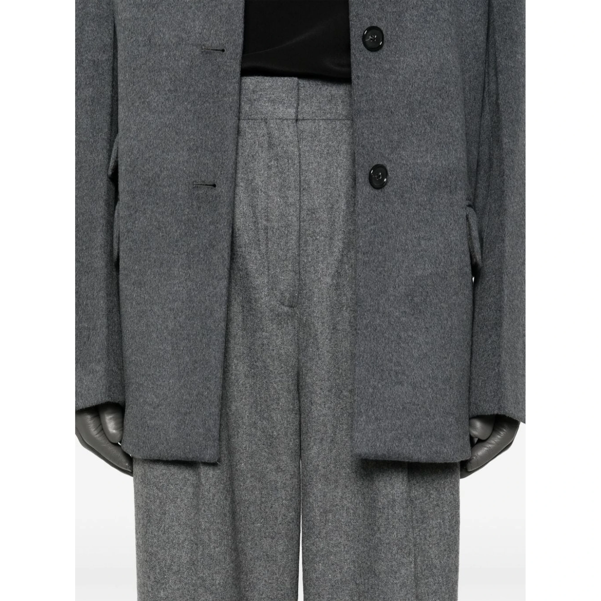 Classic pleated trousers