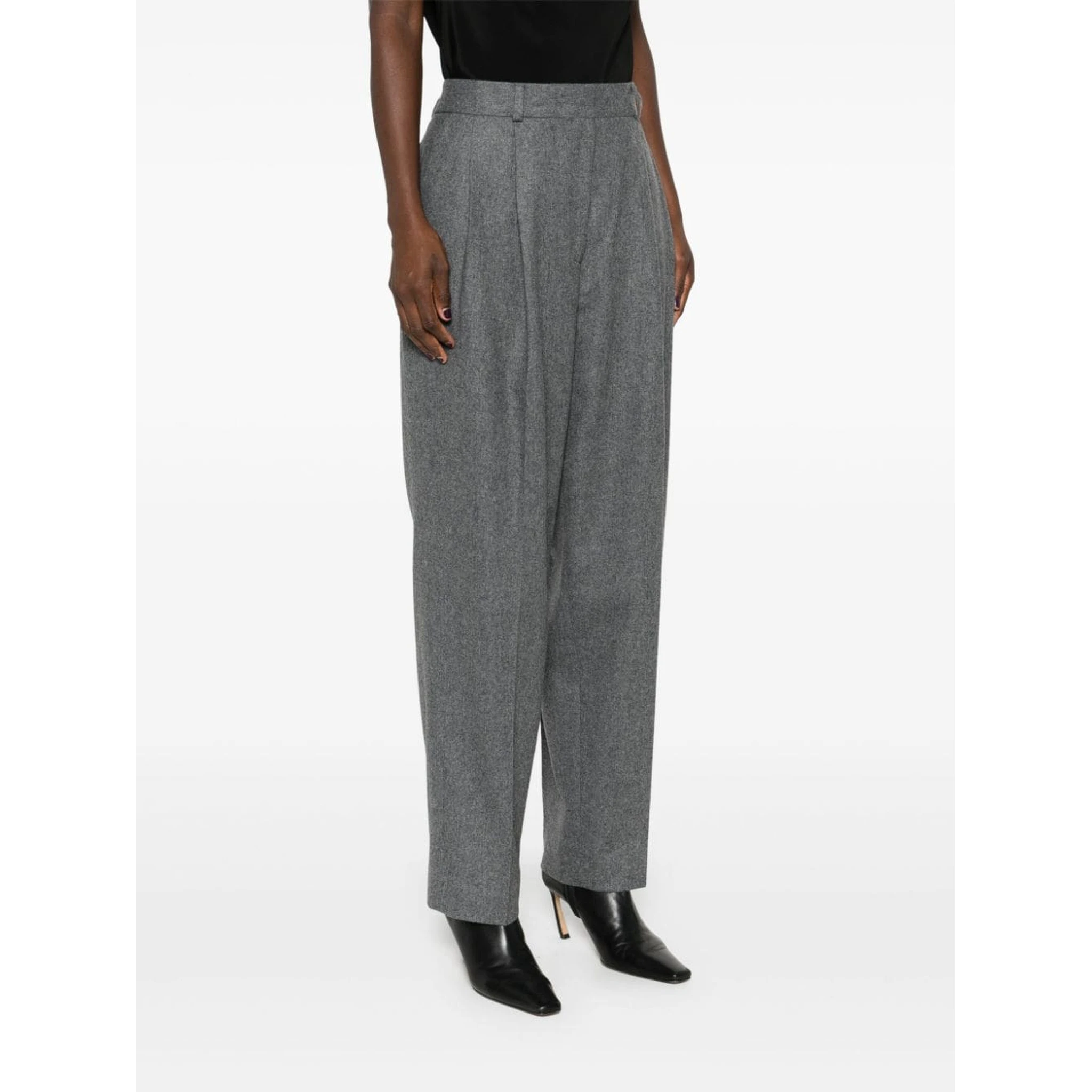 Classic pleated trousers