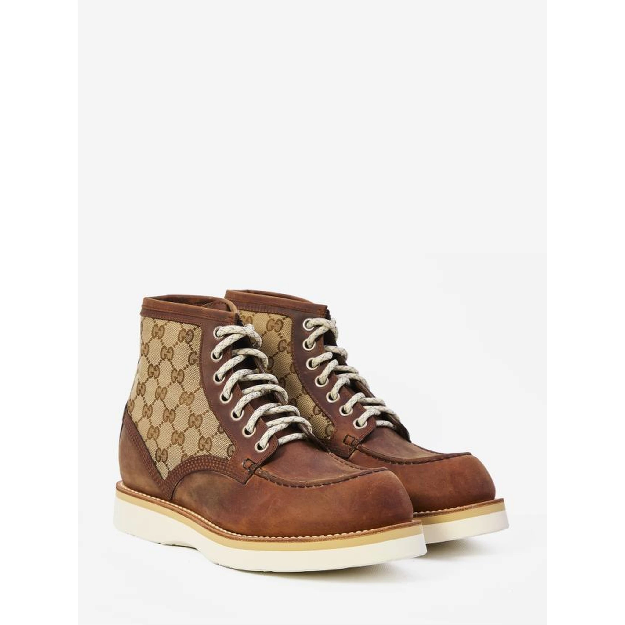 Lace up ankle boots GG