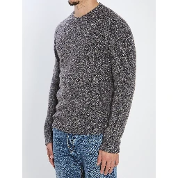 Knitted craw neck pullover