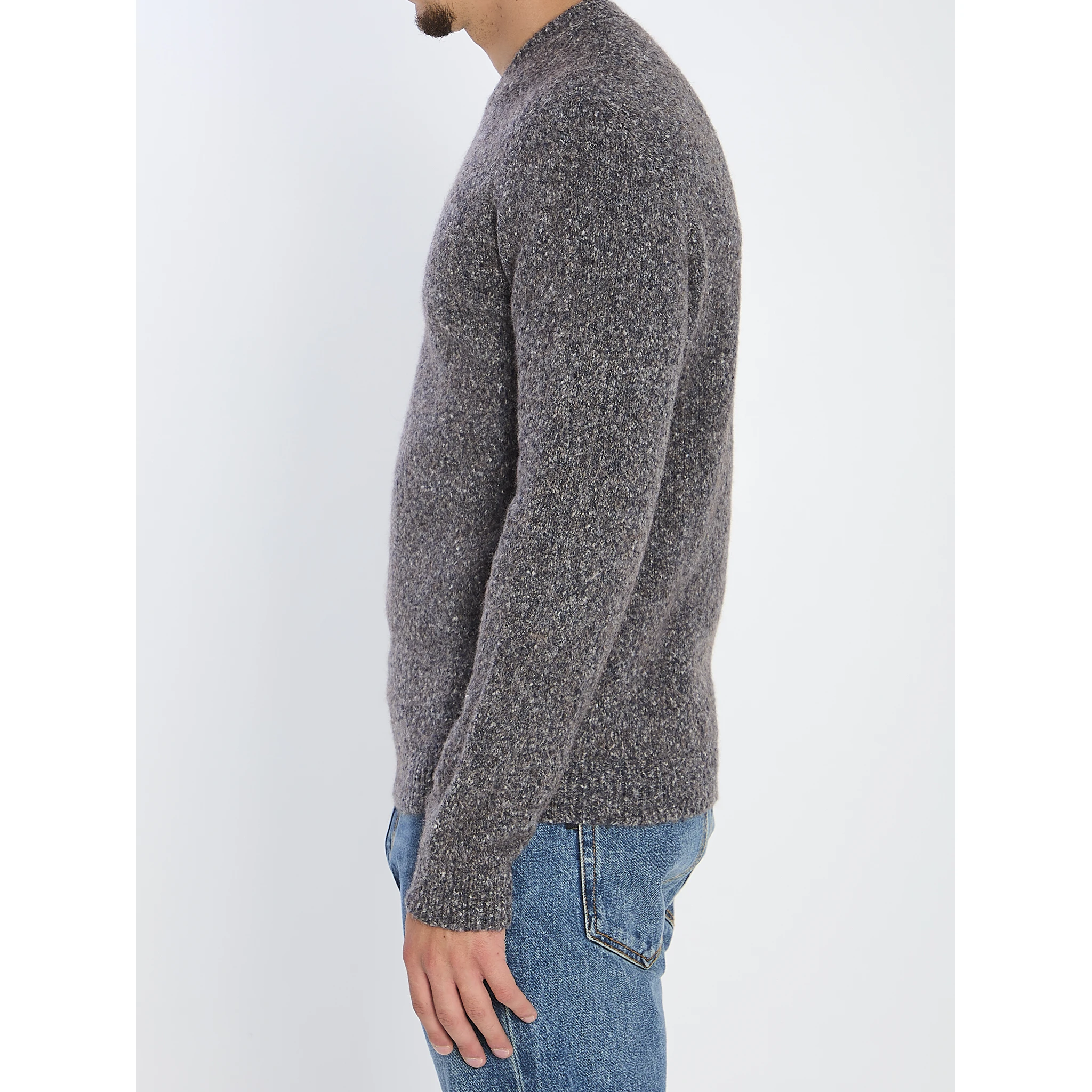 Knitted craw neck pullover