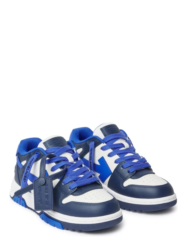 SNEAKER WITH TAG alternative