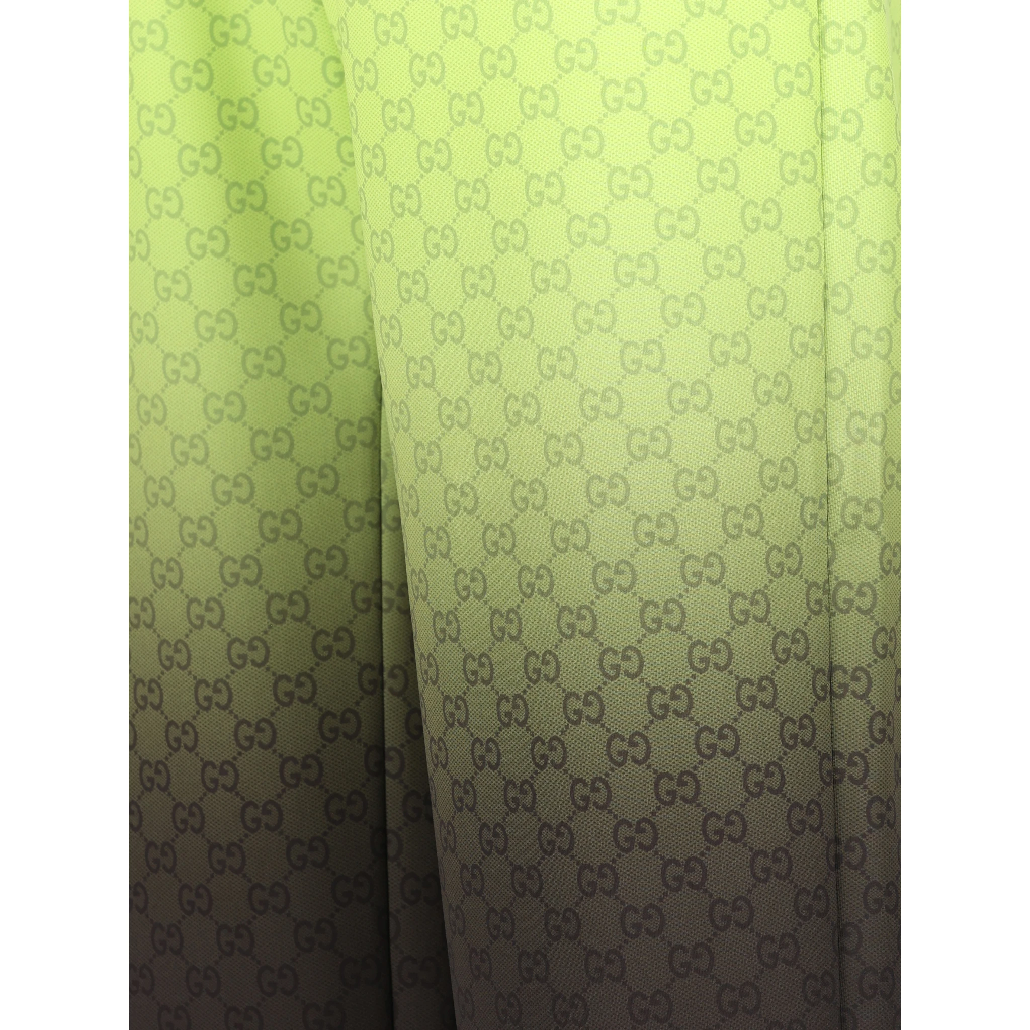 ملابس غوتشي الجاهزة