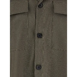 Green Shirt with Classic Collar and Applied Pockets on the Front in Fabric Man
