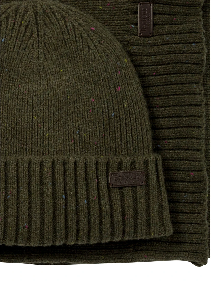 "Carlton Fleck" cap and scarf set