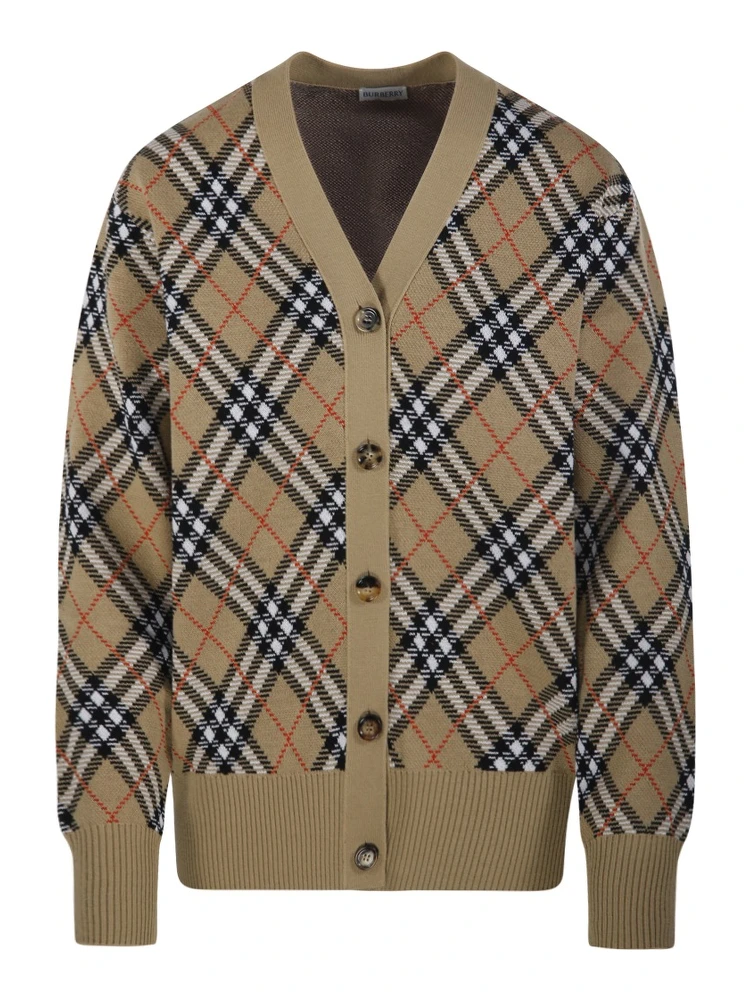 V-neck cardigan with buttons