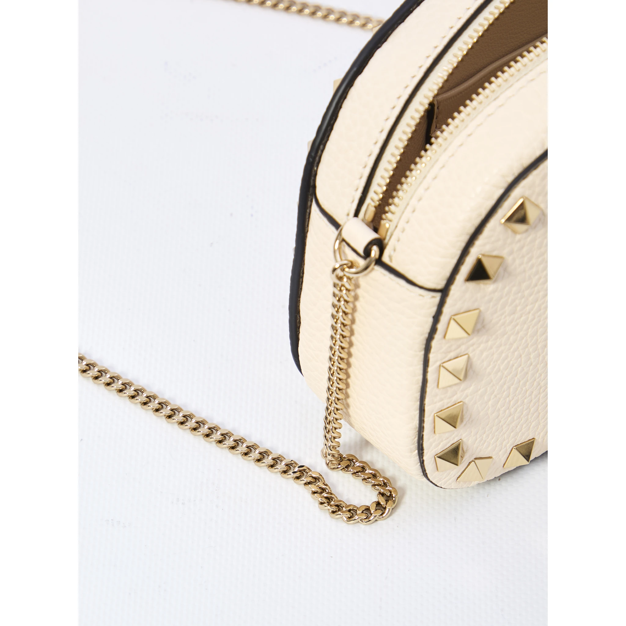 Oval Rockstud bag