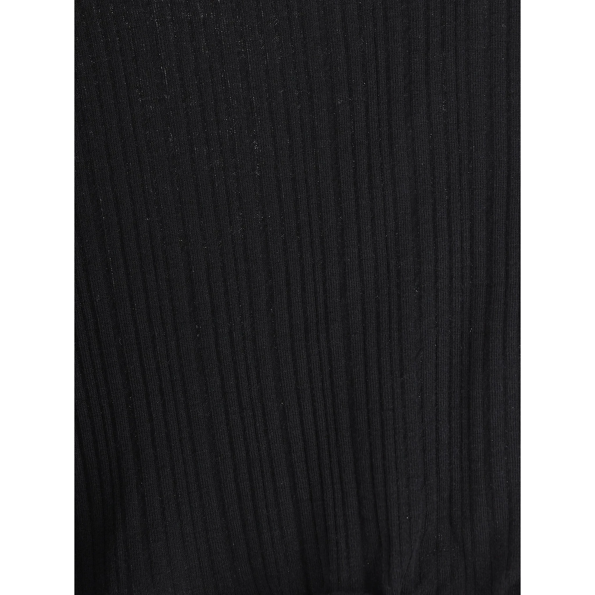 V-neck t-shirt in virgin wool