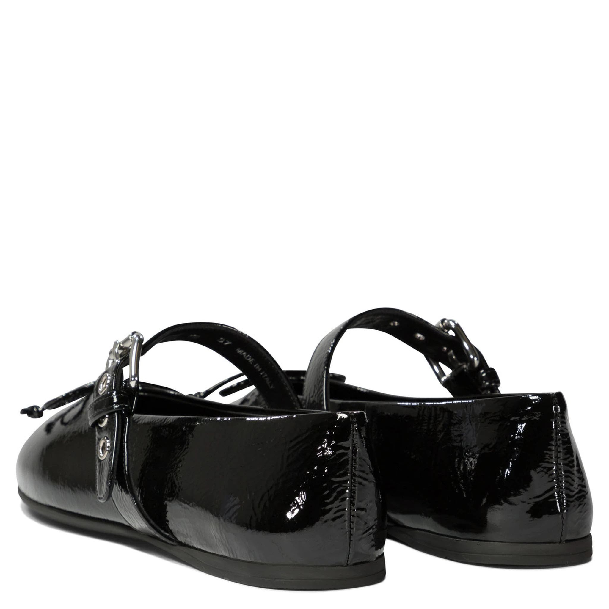 أحذية باليه جلدية مسطحة