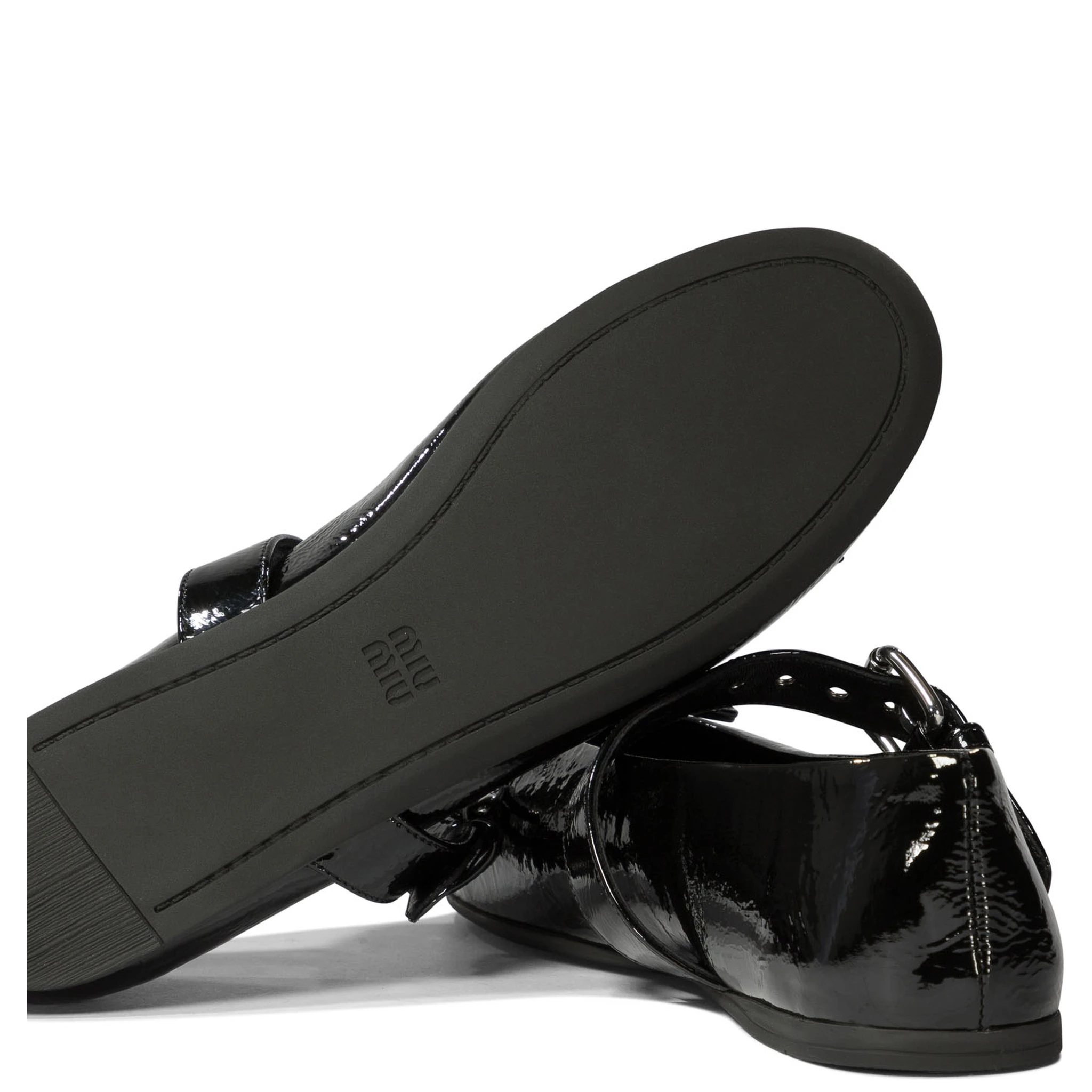 أحذية باليه جلدية مسطحة