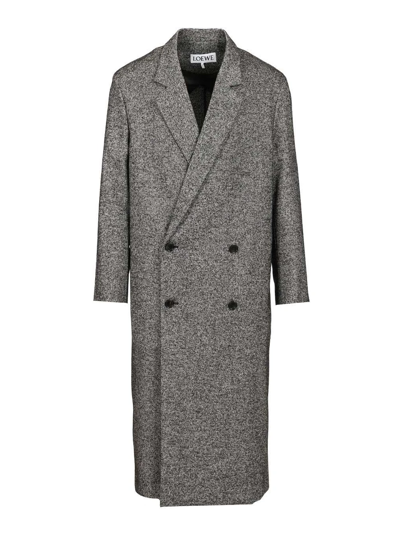 Double breasted coat in wool blend