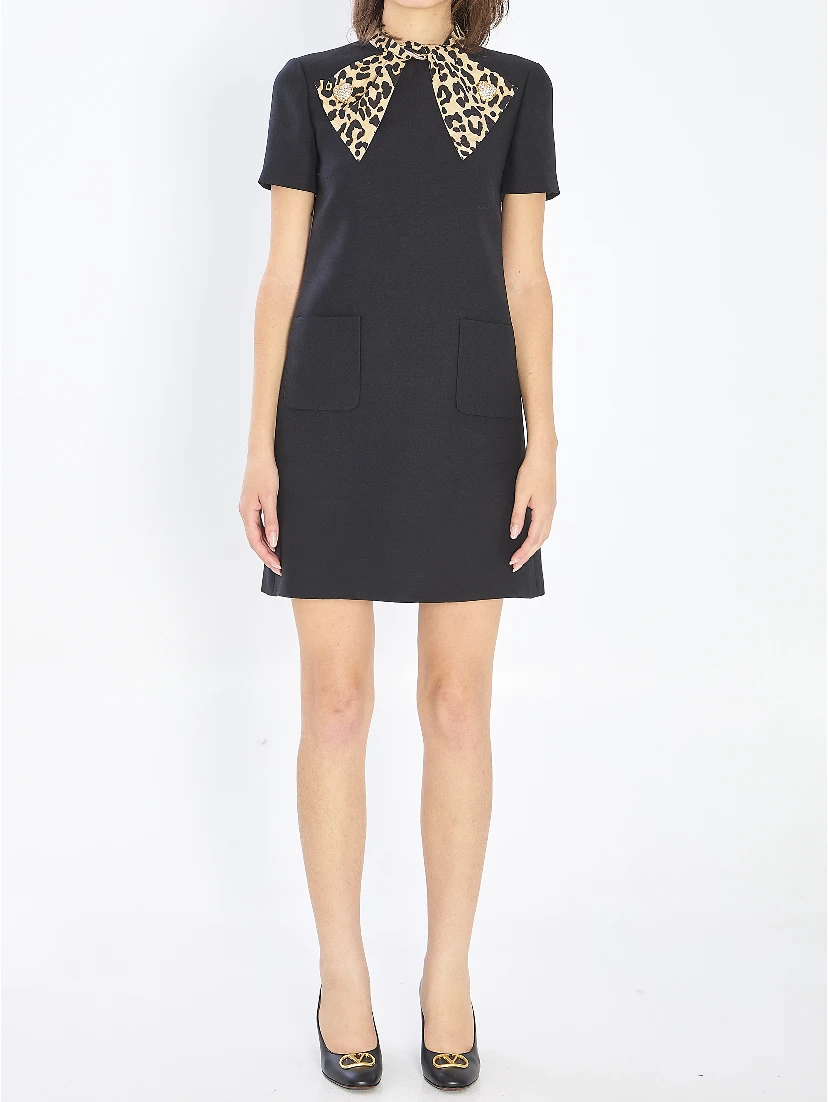 Bow dress in couture crepe