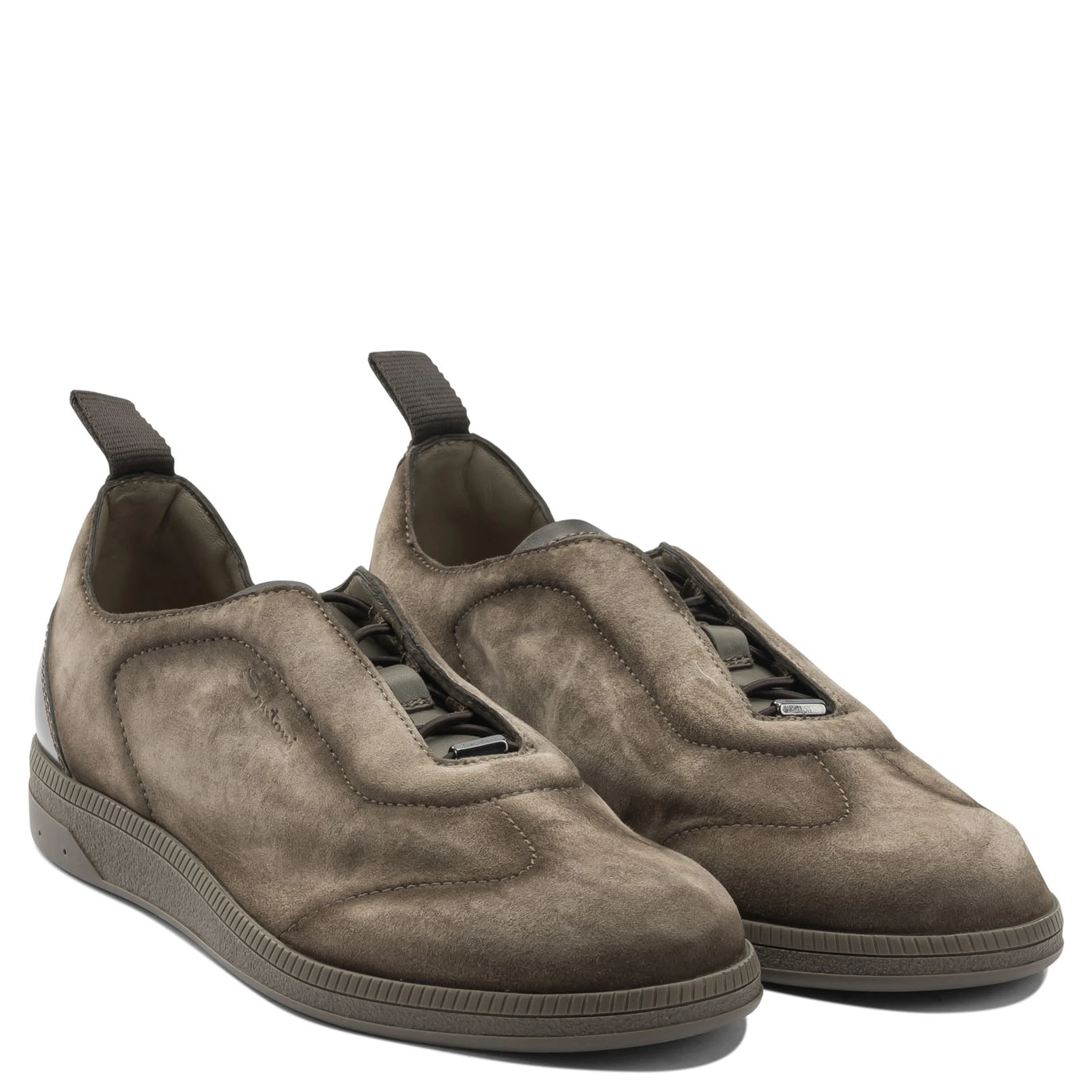 Sneaker with elastic laces