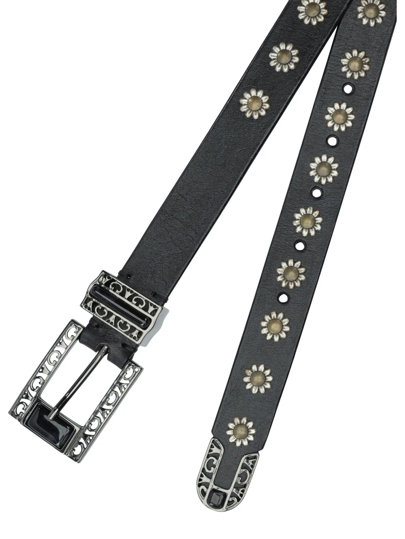 Belt with embroidery