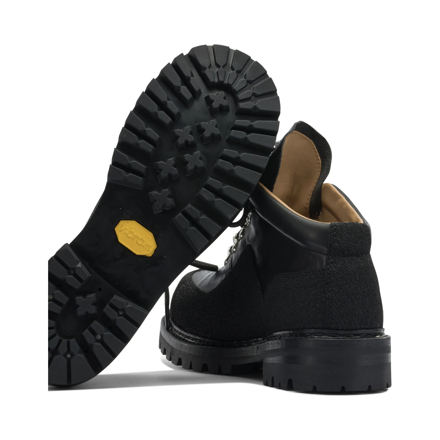 "Quest boot" ankle boots