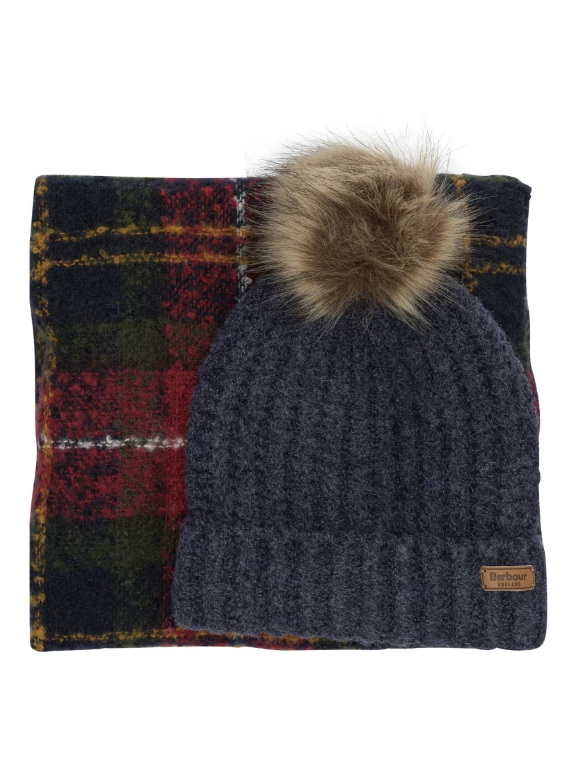 Beanie and scarf set "Saltburn"