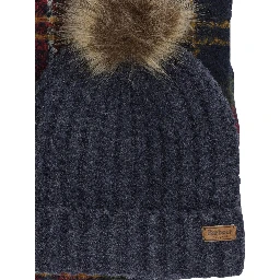 Beanie and scarf set "Saltburn"