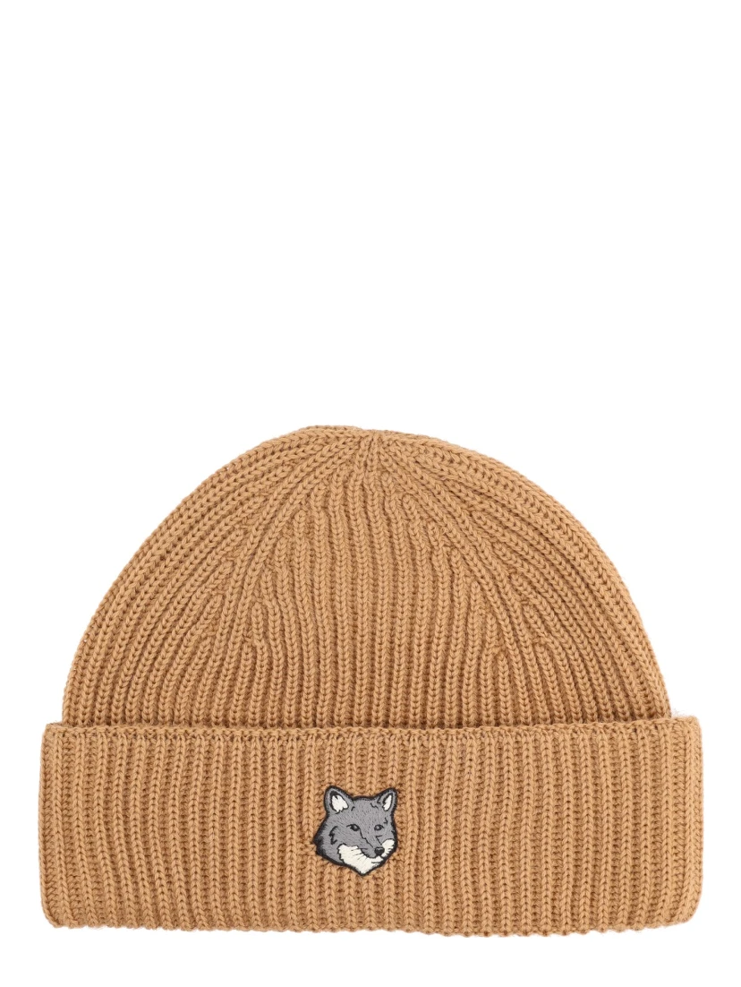 BEANIE WITH FOX PATCH