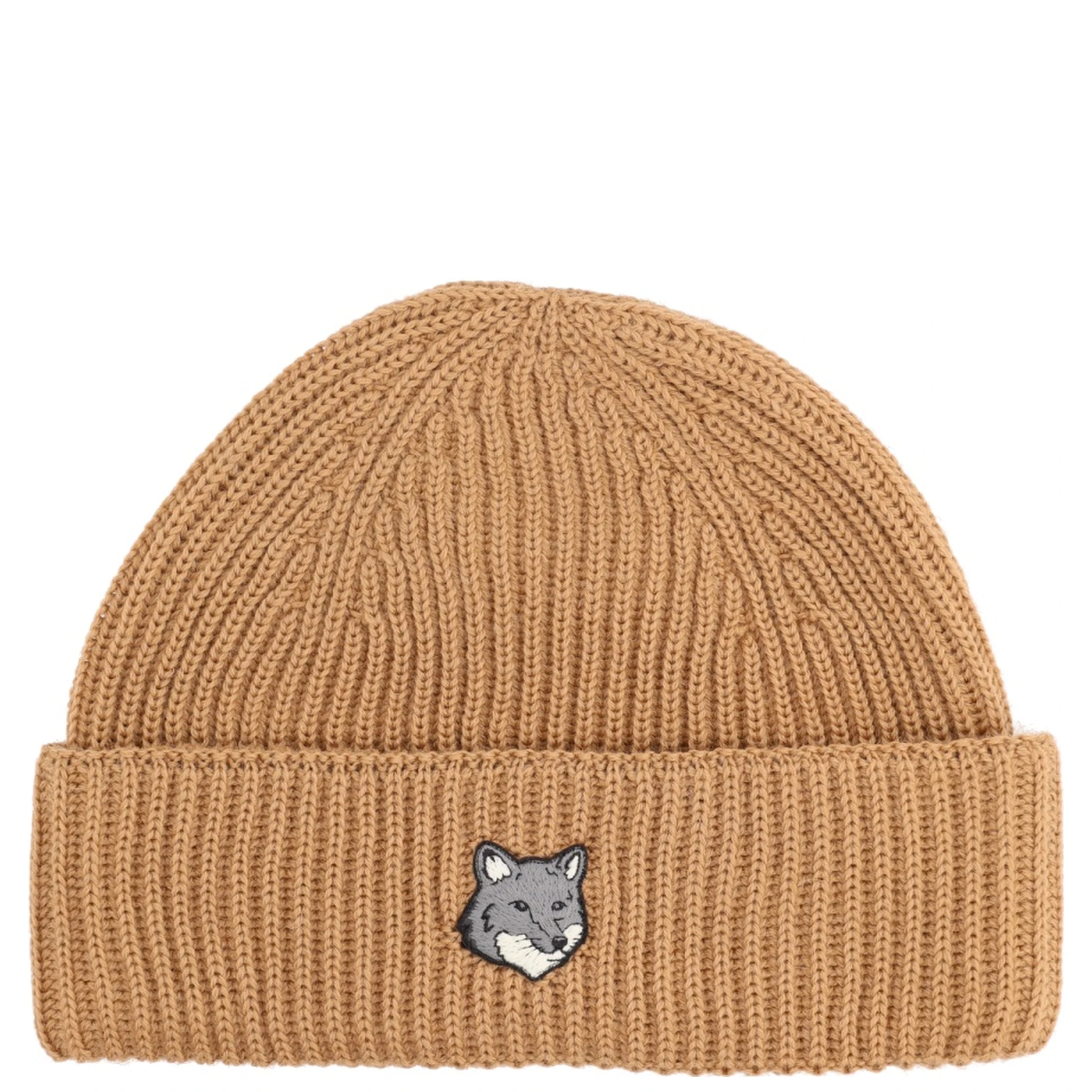 BEANIE WITH FOX PATCH