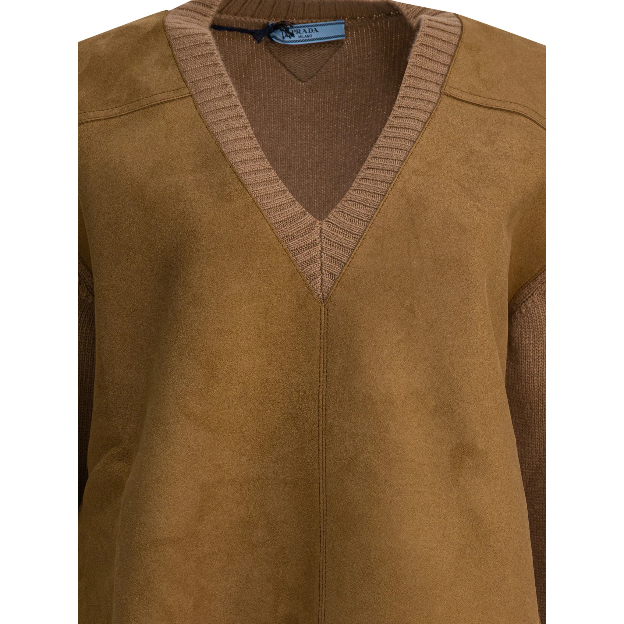 Cashmere and wool knitwear V neck