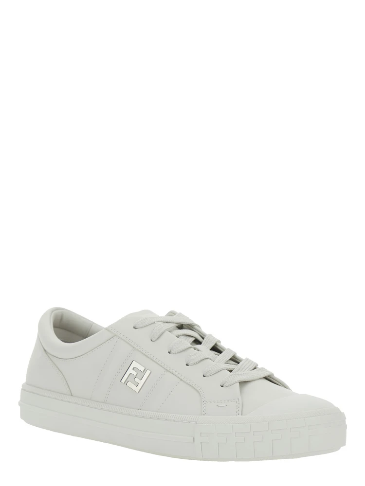 “Domino” White Low-Top Sneakers with Metallic Logo on the Side in Leather Man alternative