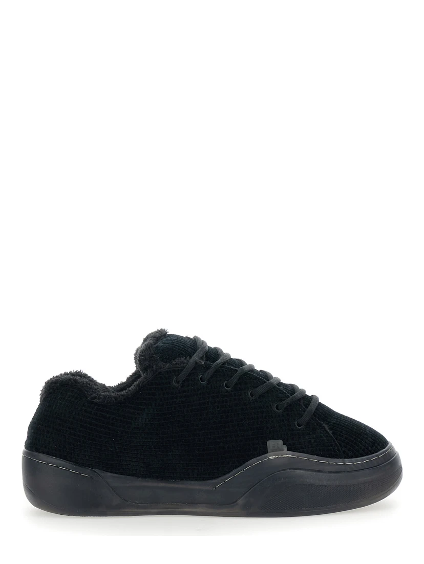 Vamp Skate Black Low-Top Sneaker with Front Logo in Velvet Man