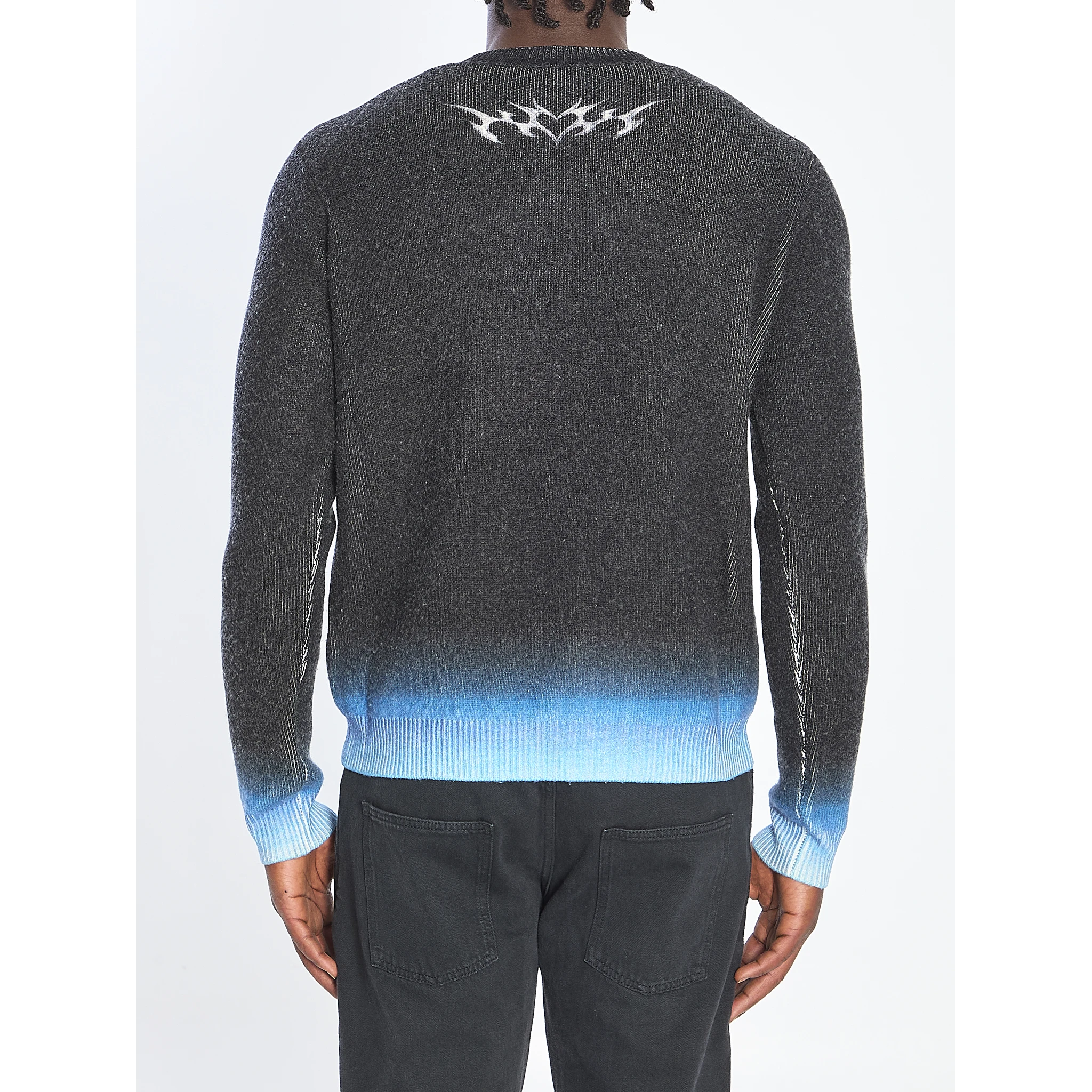 Sweater with Blades print