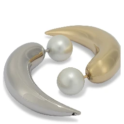 Horn earrings with pearl