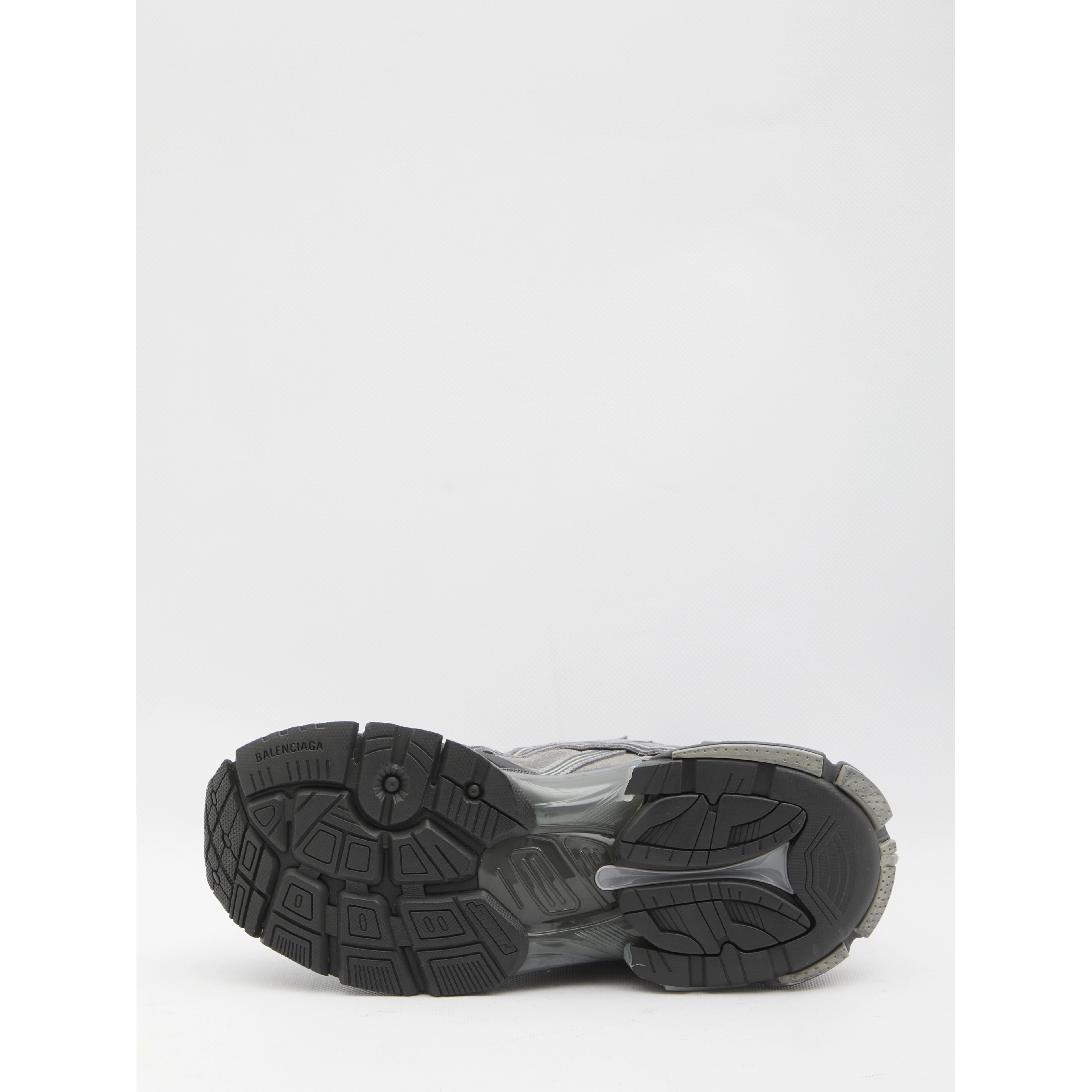 Runner sneakers