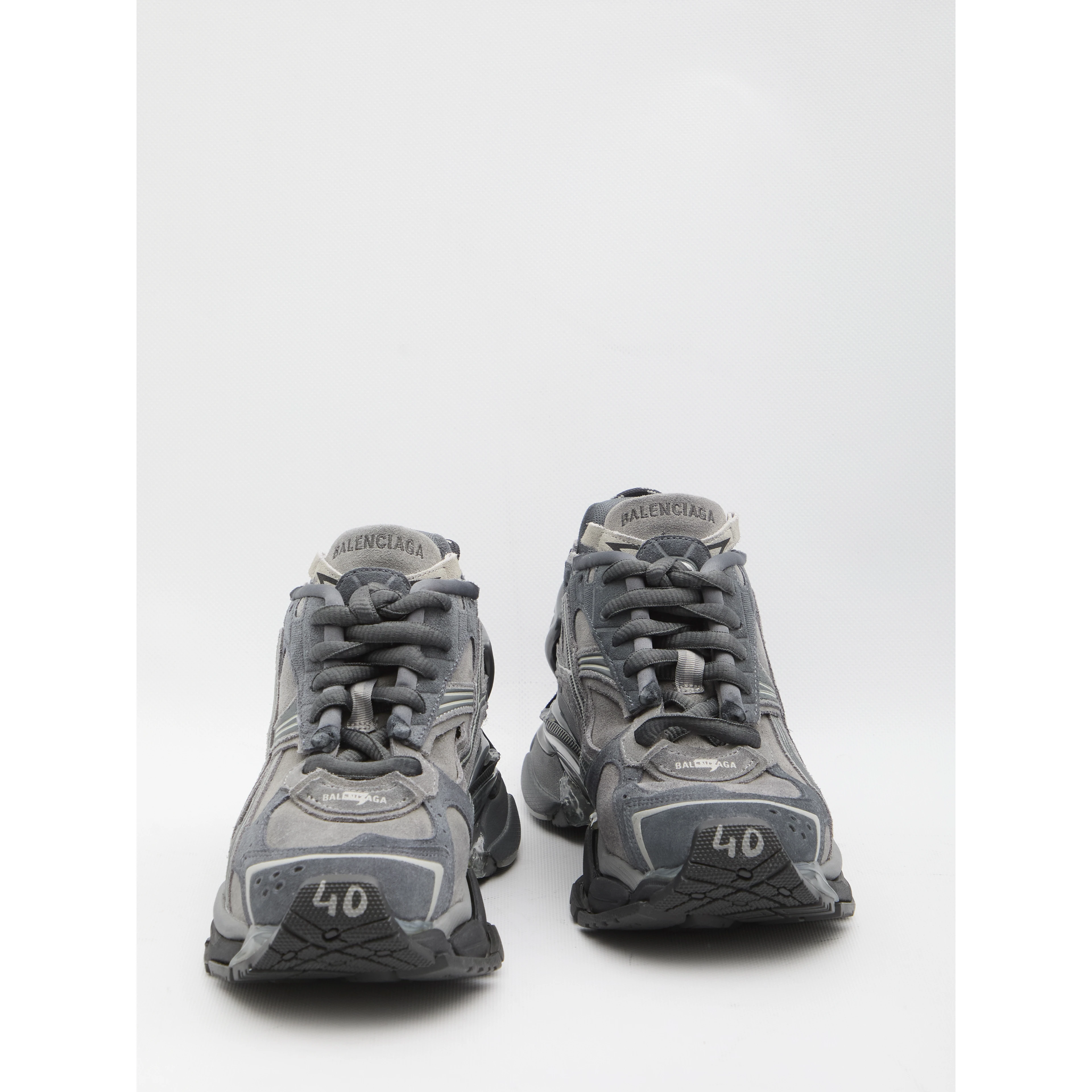 Runner sneakers