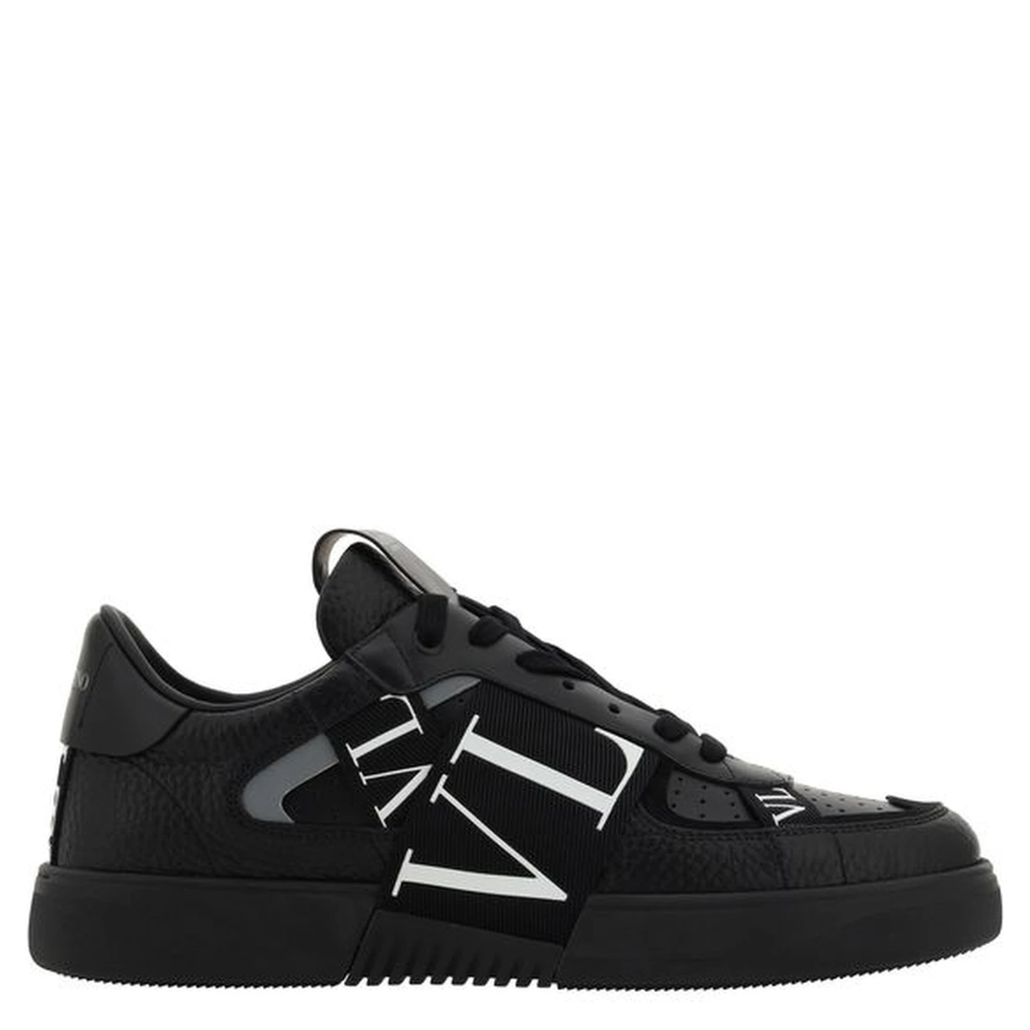 Black Leather VL7N Sneakers