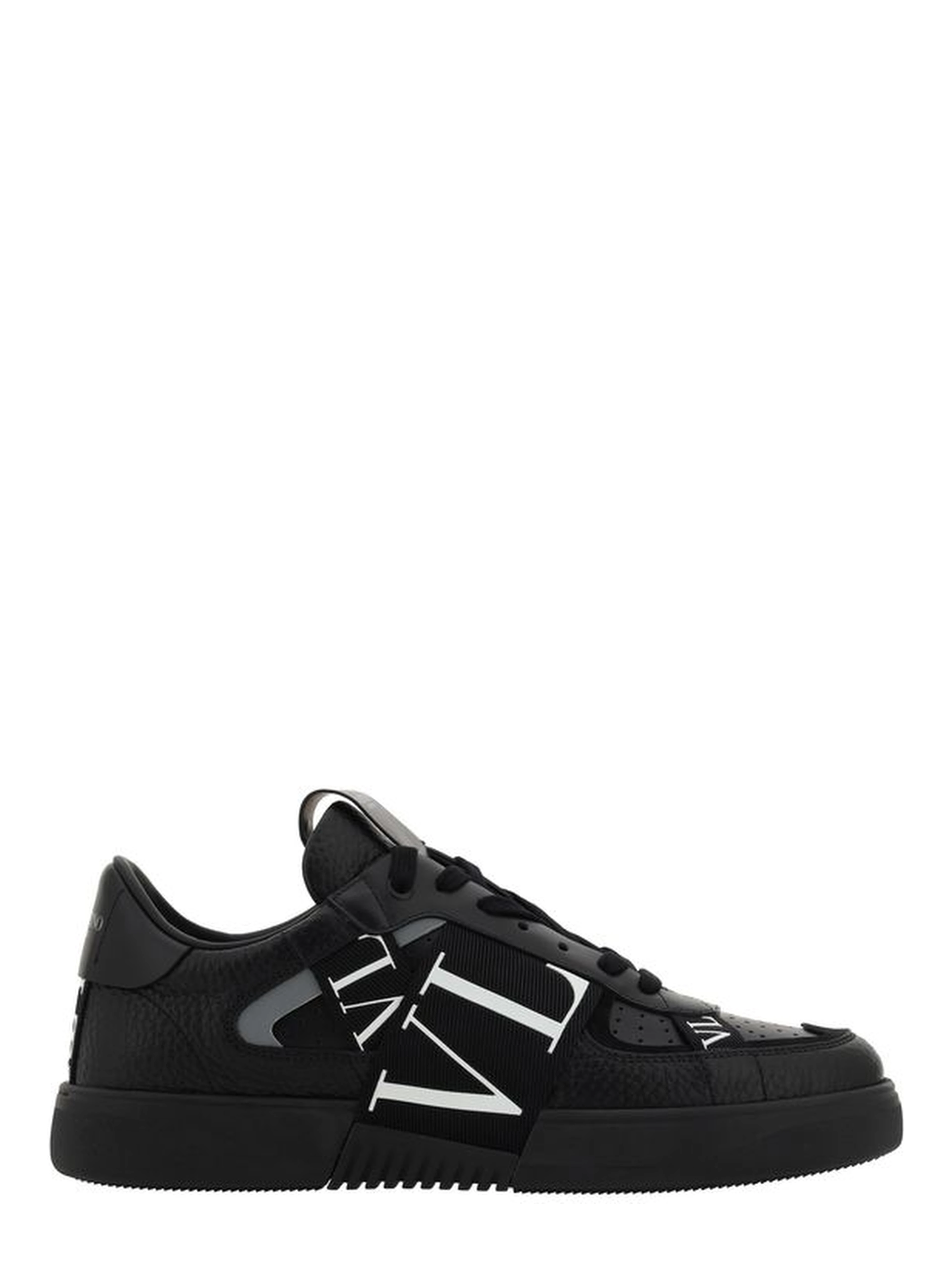 Black Leather VL7N Sneakers